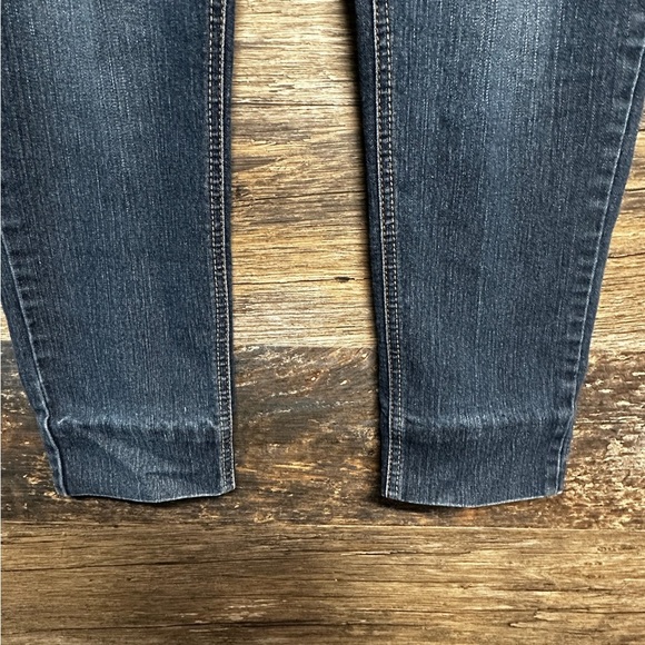 Componix Cropped Blue Ankle Jeans with Relaxed Style Womens 12 - Picture 8 of 10